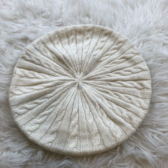 American Living Accessories - White and cream American living beanie beret snow winter snowboarding skiing